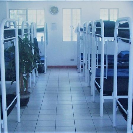 Luneta Dormitory - Hostel マニラ市 エクステリア 写真