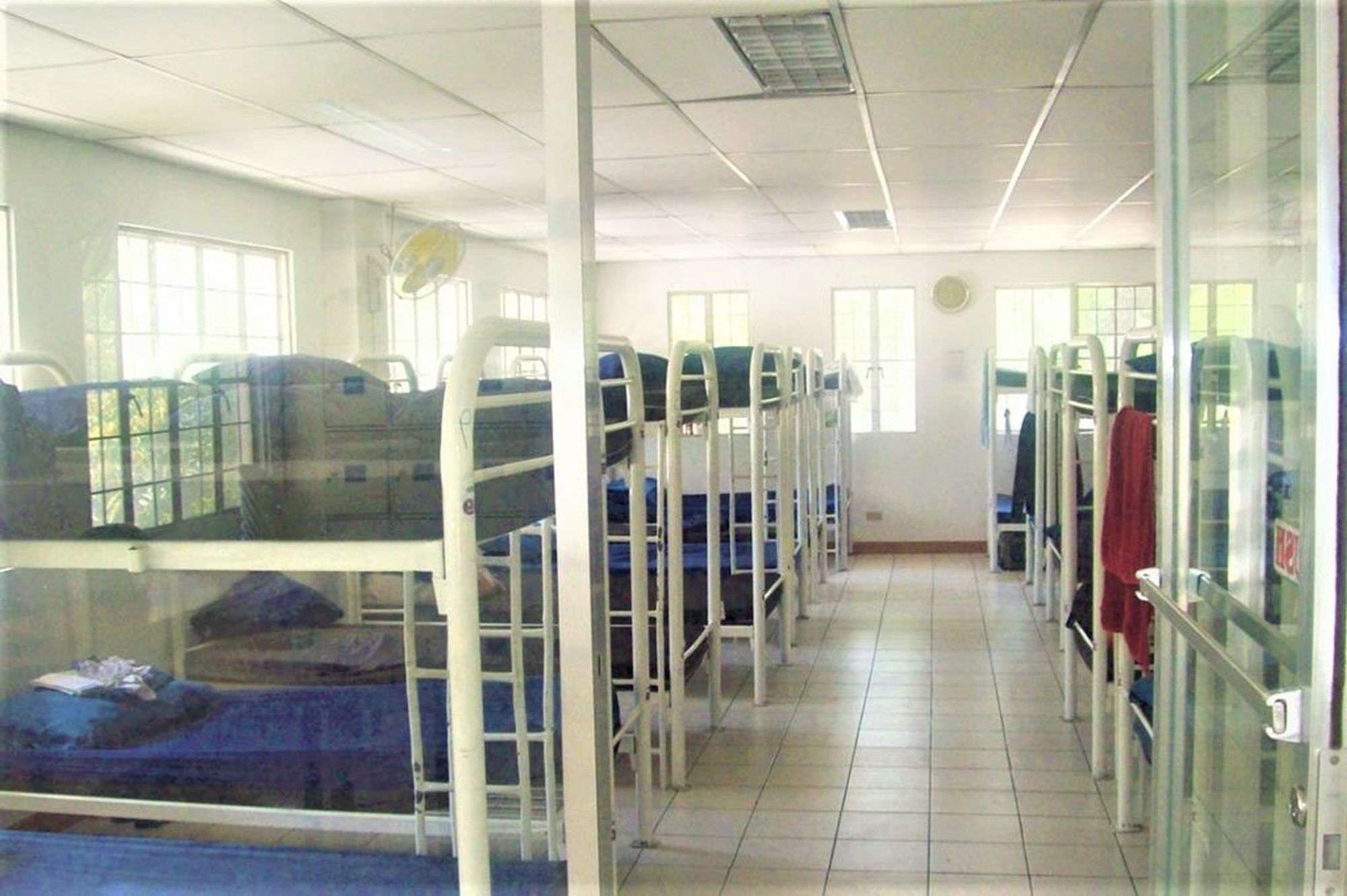 Luneta Dormitory - Hostel マニラ市 エクステリア 写真